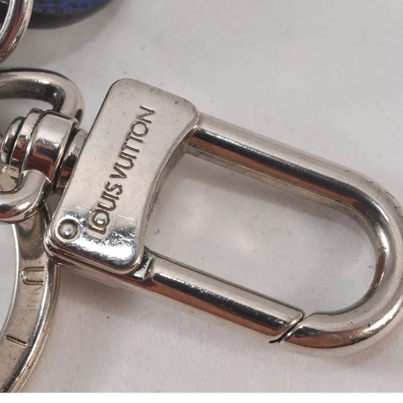 Auth Louis Vuitton Taiga Rama Porte Cles Neo LV Clue Bag Charm blue initials MH - Picture 7 of 13